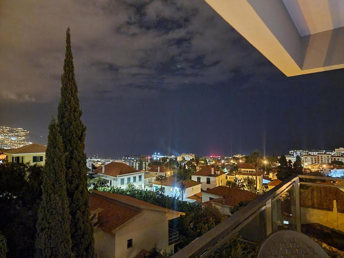 Big Apartment With Ocean Views, Ideal For Groups Funchal (Madeira) Bagian luar foto