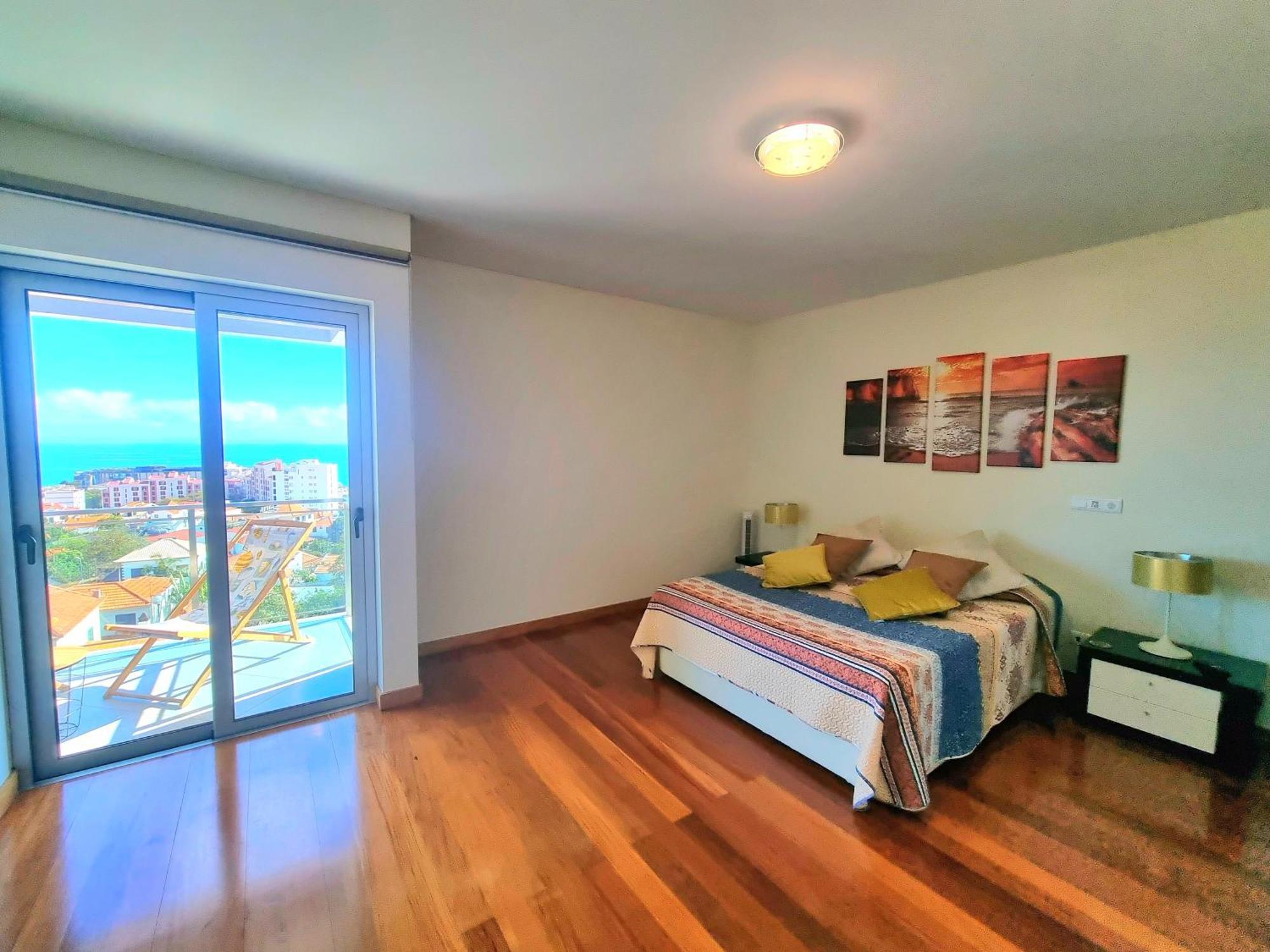 Big Apartment With Ocean Views, Ideal For Groups Funchal (Madeira) Bagian luar foto
