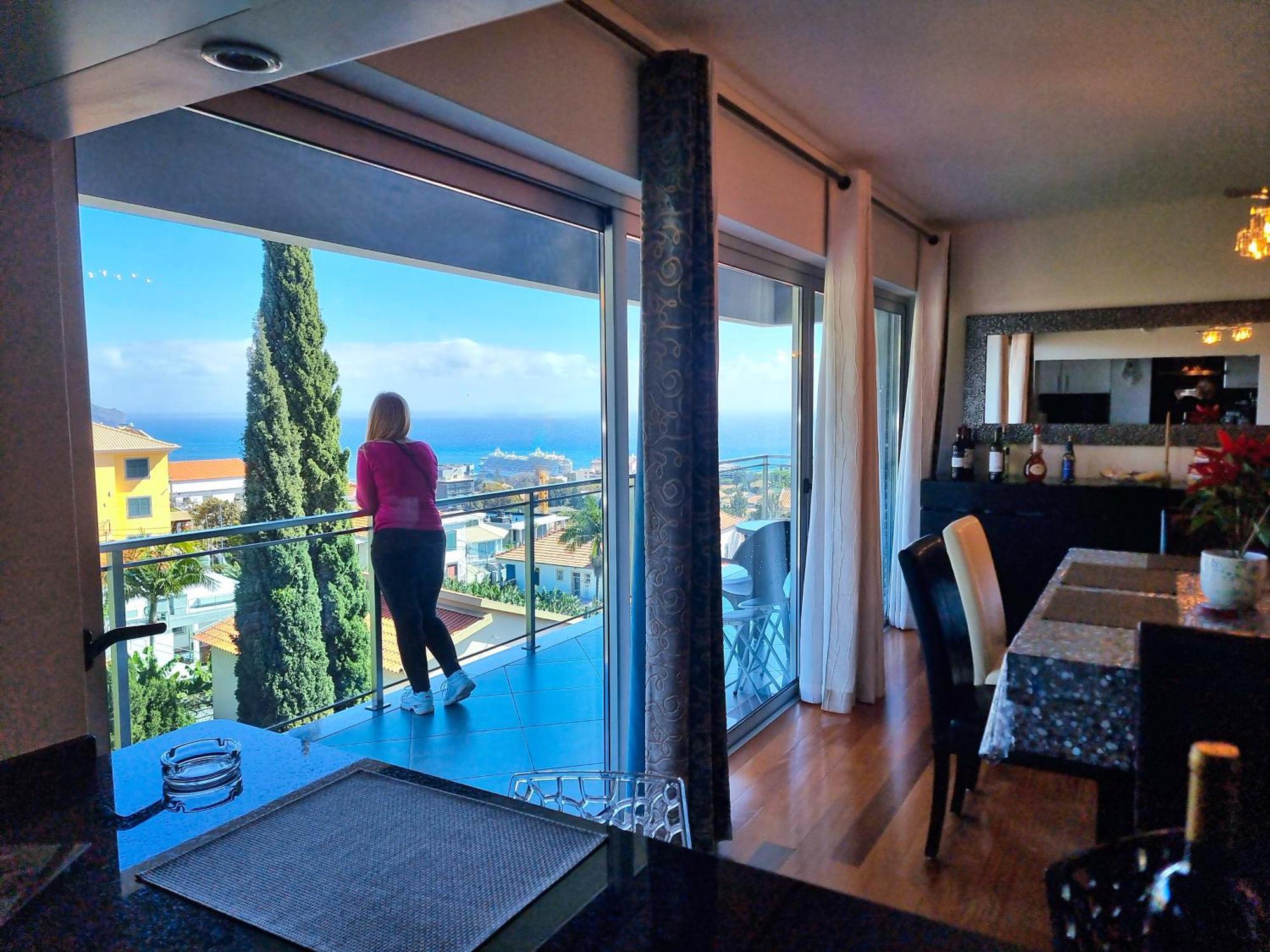 Big Apartment With Ocean Views, Ideal For Groups Funchal (Madeira) Bagian luar foto