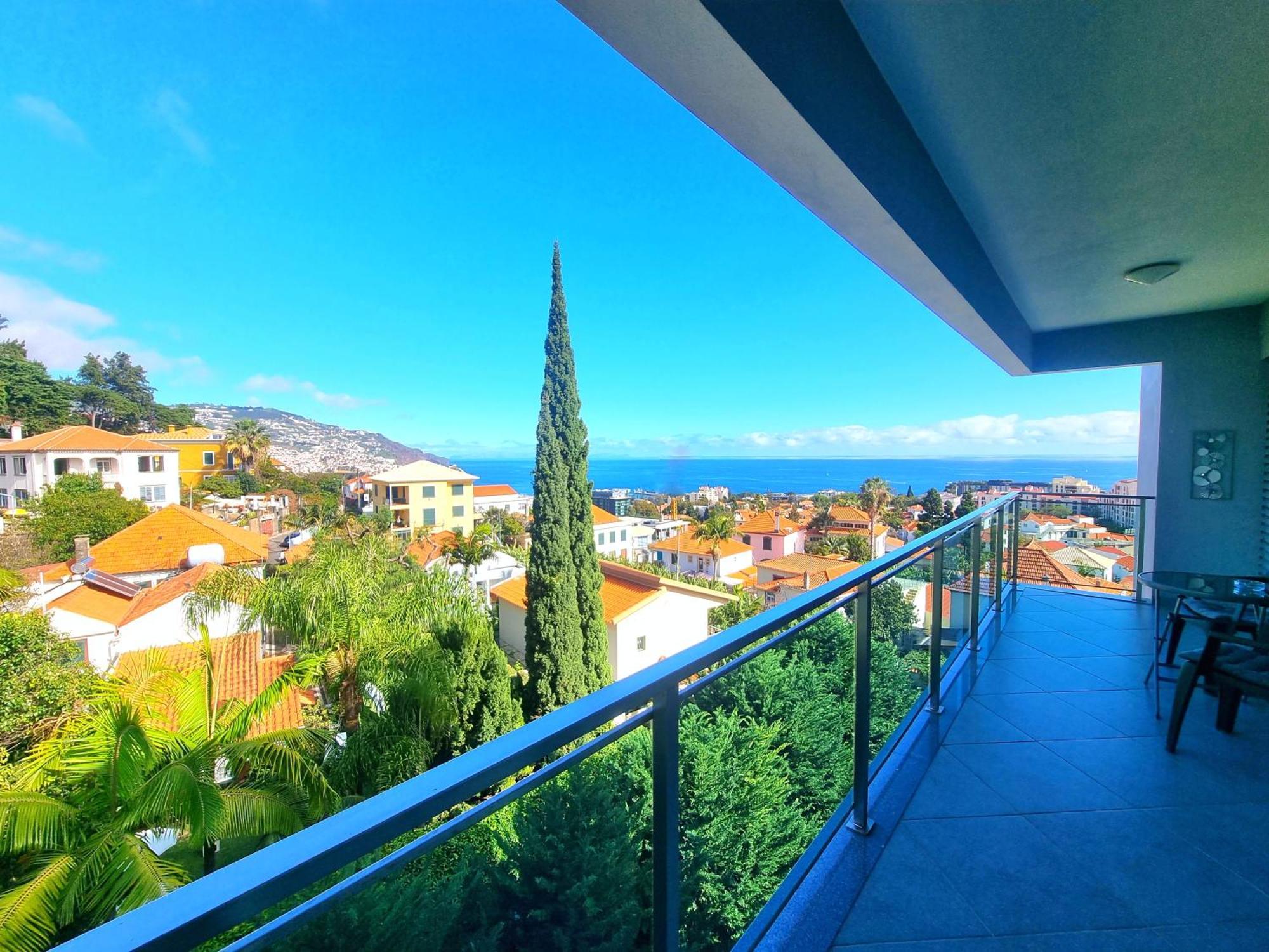 Big Apartment With Ocean Views, Ideal For Groups Funchal (Madeira) Bagian luar foto
