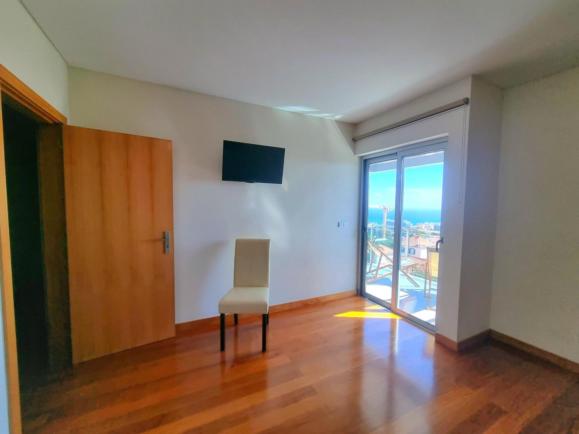 Big Apartment With Ocean Views, Ideal For Groups Funchal (Madeira) Bagian luar foto