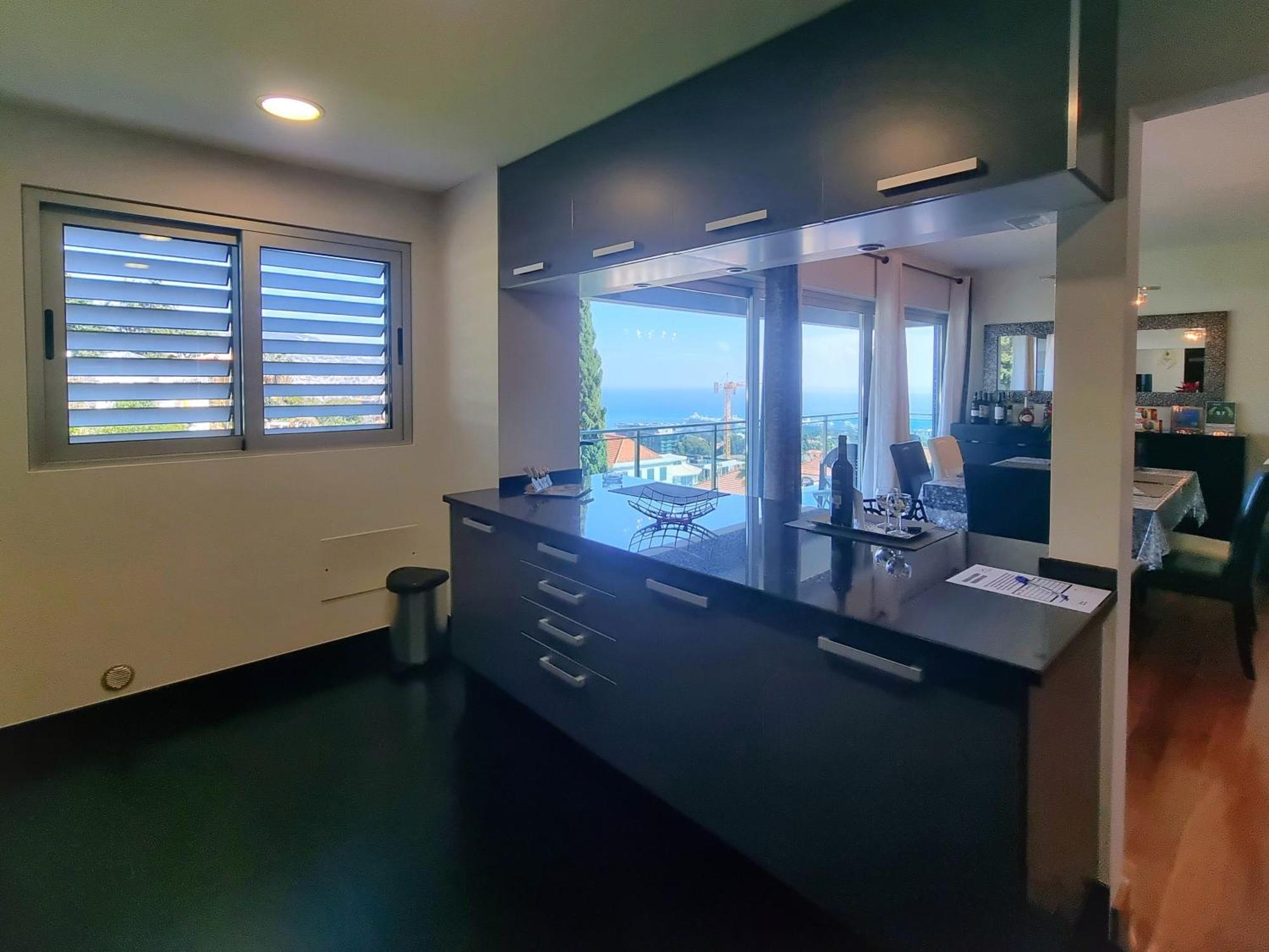 Big Apartment With Ocean Views, Ideal For Groups Funchal (Madeira) Bagian luar foto