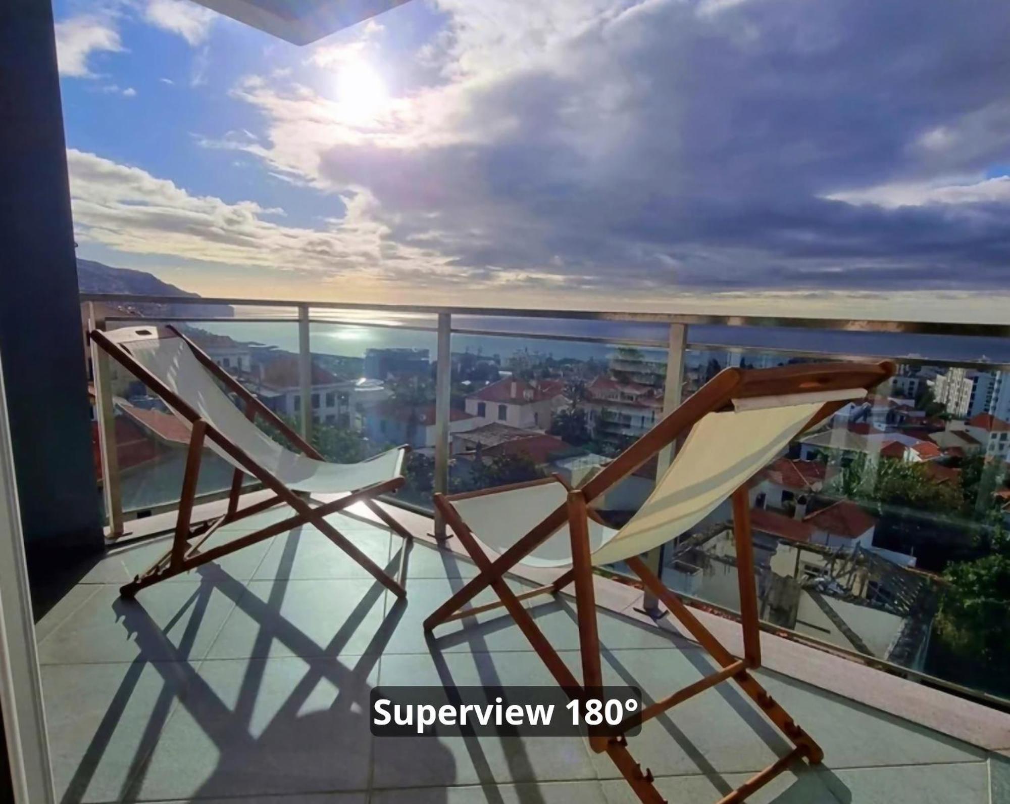 Big Apartment With Ocean Views, Ideal For Groups Funchal (Madeira) Bagian luar foto
